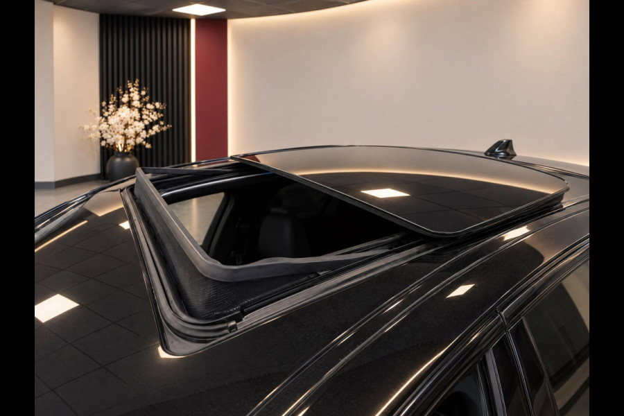 BMW 1-serie 120i High Executive | M-Sport Shadow | Pano | Leder | Ambiance