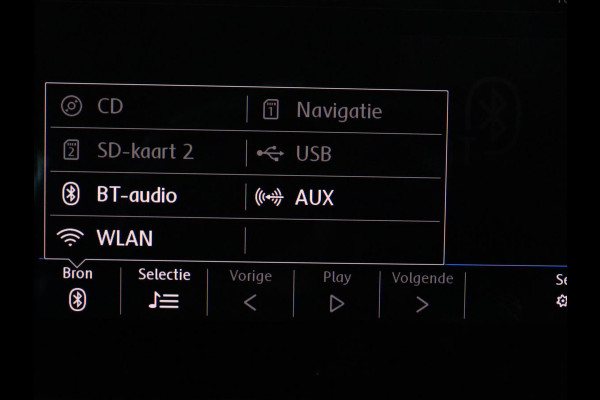 Volkswagen Golf Variant 1.0 TSI Highline Business R | Adaptive cruise | Park assist | Trekhaak | Navigatie | Carplay | Climate control| Full LED | R-Line |