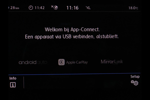 Volkswagen Golf Variant 1.0 TSI Highline Business R | Adaptive cruise | Park assist | Trekhaak | Navigatie | Carplay | Climate control| Full LED | R-Line |