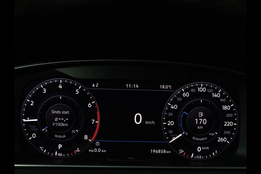 Volkswagen Golf Variant 1.0 TSI Highline Business R | Adaptive cruise | Park assist | Trekhaak | Navigatie | Carplay | Climate control| Full LED | R-Line |
