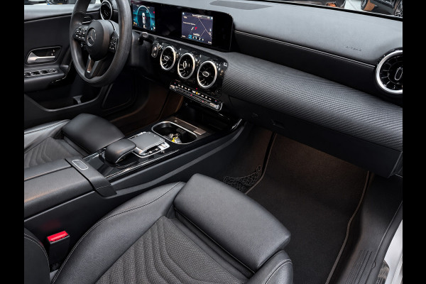 Mercedes-Benz A-Klasse 180 BUSINESS EDITION AUTOMAAT/NAVI/ECC/PDC/CRUISE///