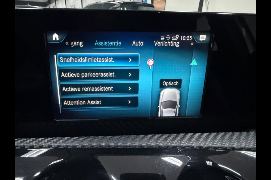 Mercedes-Benz A-Klasse 180 BUSINESS EDITION AUTOMAAT/NAVI/ECC/PDC/CRUISE///