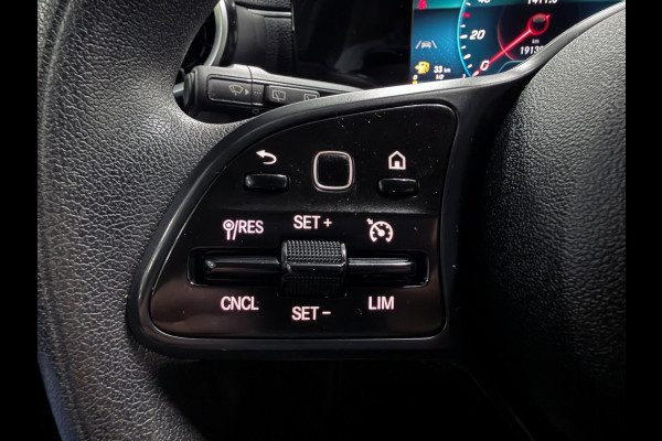 Mercedes-Benz A-Klasse 180 BUSINESS EDITION AUTOMAAT/NAVI/ECC/PDC/CRUISE///