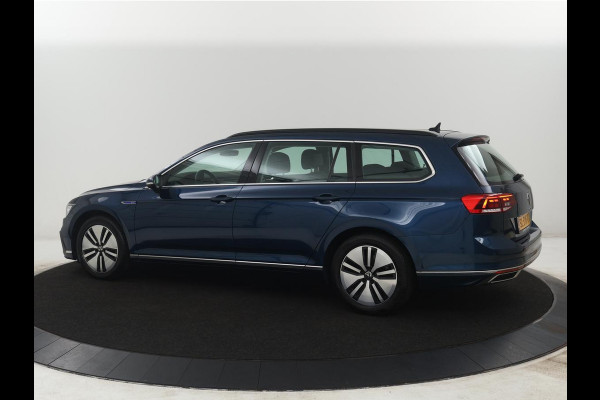 Volkswagen Passat Variant 1.4 TSI PHEV GTE Business | SOH 92,8% | Adaptive Cruise | Stoelverwarming | Massage | Camera | LED | Carplay | Climate control