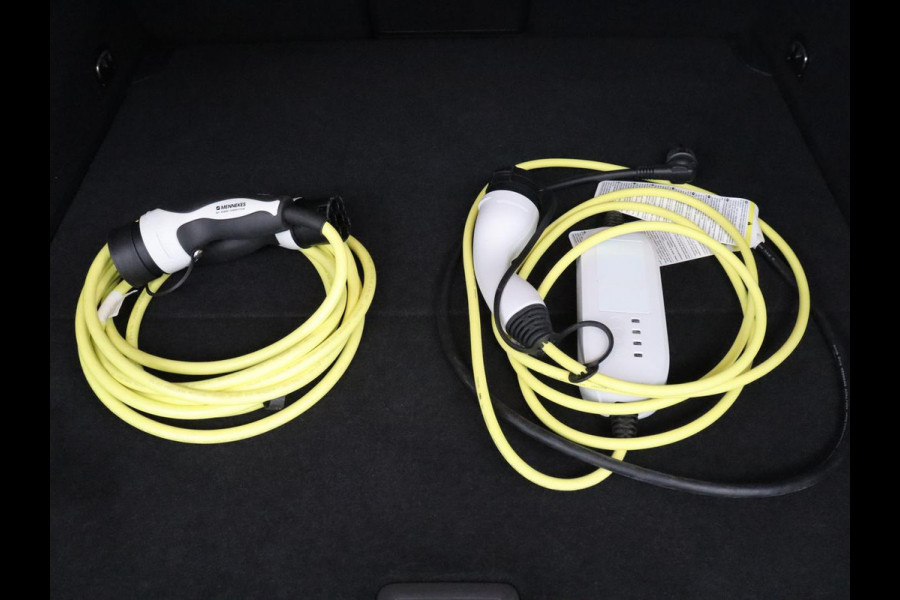 Volkswagen Passat Variant 1.4 TSI PHEV GTE Business | SOH 92,8% | Adaptive Cruise | Stoelverwarming | Massage | Camera | LED | Carplay | Climate control