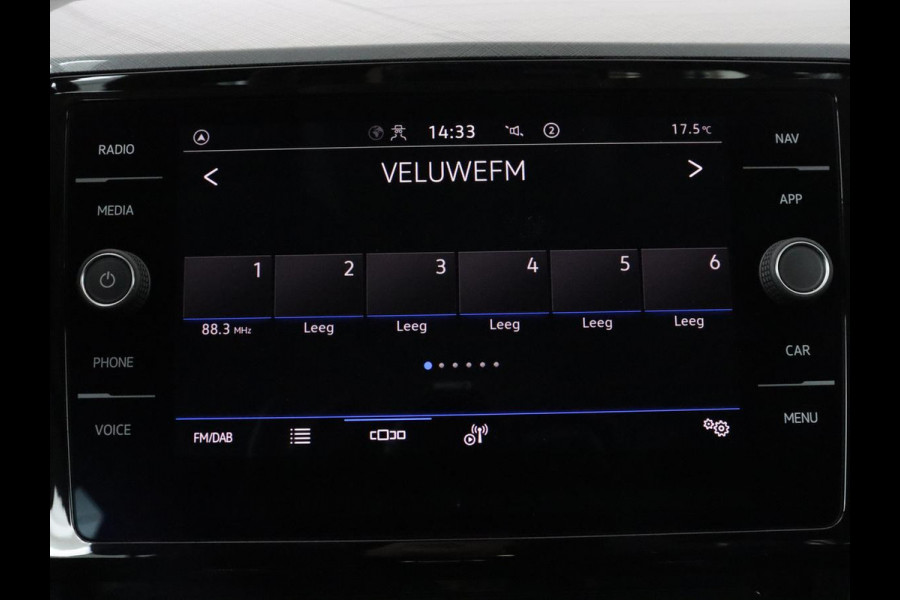 Volkswagen Passat Variant 1.4 TSI PHEV GTE Business | SOH 92,8% | Adaptive Cruise | Stoelverwarming | Massage | Camera | LED | Carplay | Climate control