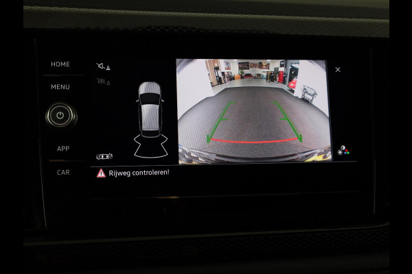 Volkswagen Taigo 1.0 TSI Life Edition 95 pk | Navigatie via App | Parkeersensoren (achter) | Achteruitrijcamera | Adaptieve cruise control | Lane assist | LED koplampen |