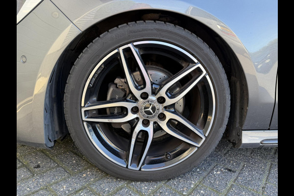 Mercedes-Benz CLA-Klasse Shooting Brake 180 AMG | Panoramadak | Camera | Navigatie | Carplay | Stoelverwarming |