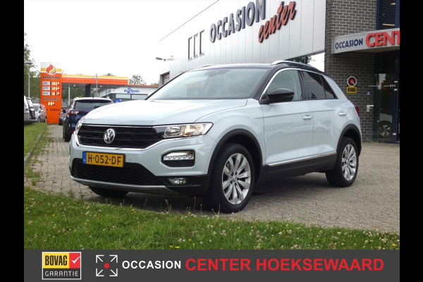 Volkswagen T-Roc 1.0 TSI Style Plus Pack | 17"inch | Two-Tone | Privacy | 2xPDC |