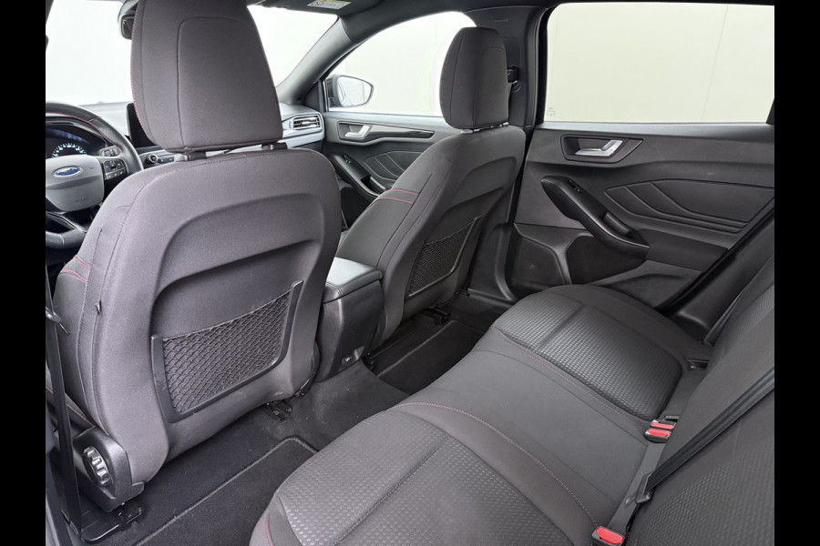 Ford FOCUS Wagon 125PK Hybrid ST Line Camera Apple Carplay Android Auto Navi Ecc Cruise Control Pdc Privacy Glas Lmv 18" Isofix DAB Lane Assist Origineel Nederlandse Auto