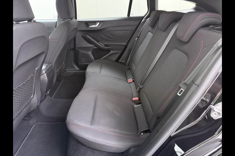 Ford FOCUS Wagon 125PK Hybrid ST Line Camera Apple Carplay Android Auto Navi Ecc Cruise Control Pdc Privacy Glas Lmv 18" Isofix DAB Lane Assist Origineel Nederlandse Auto