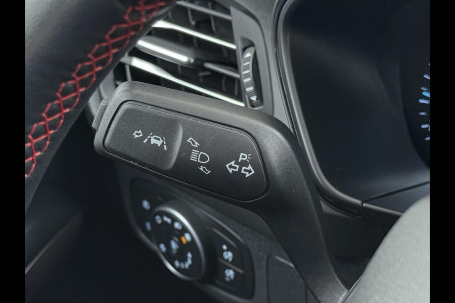 Ford FOCUS Wagon 125PK Hybrid ST Line Camera Apple Carplay Android Auto Navi Ecc Cruise Control Pdc Privacy Glas Lmv 18" Isofix DAB Lane Assist Origineel Nederlandse Auto