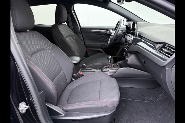 Ford FOCUS Wagon 125PK Hybrid ST Line Camera Apple Carplay Android Auto Navi Ecc Cruise Control Pdc Privacy Glas Lmv 18" Isofix DAB Lane Assist Origineel Nederlandse Auto