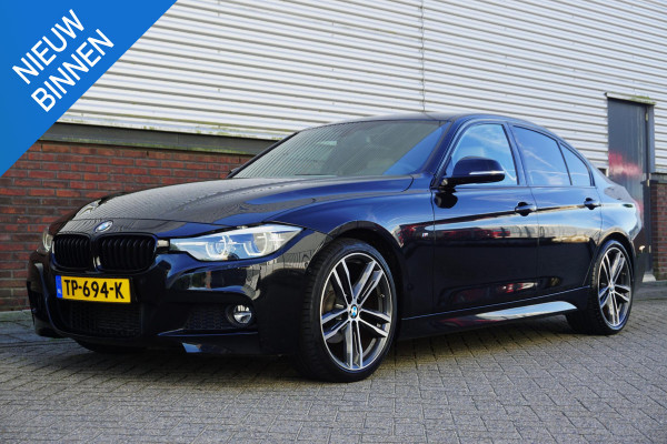 BMW 3 Serie 318i Edition M Sport Shadow Executive/19 Inch/ Carplay/Camera.