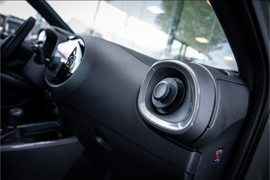 Toyota Aygo X Hybrid 115 pulse Automaat ** Stoelverwarming ** Camera ** Carplay ** Keyless