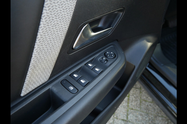 Citroën C4 X 1.2 Puretech EAT-8 Feel Pack 131pk Automaat