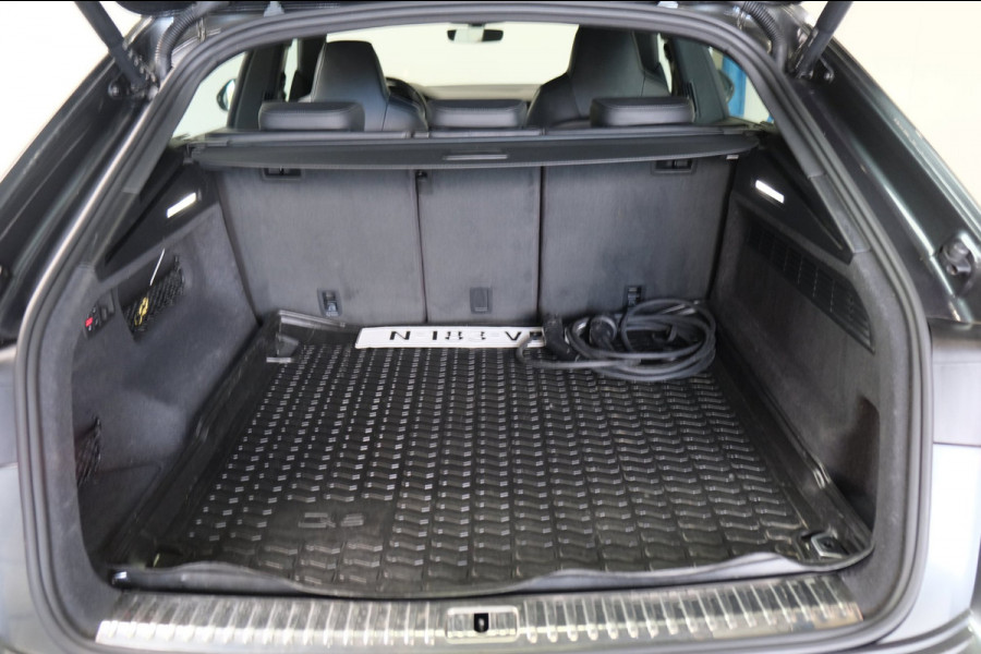 Audi Q8 55 TFSI e quattro Pro Line S 2X S-Line - Airco, Cruise, Navi, Luchtvering, Carplay, PDC, Trekhaak.