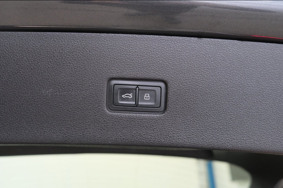 Audi Q8 55 TFSI e quattro Pro Line S 2X S-Line - Airco, Cruise, Navi, Luchtvering, Carplay, PDC, Trekhaak.