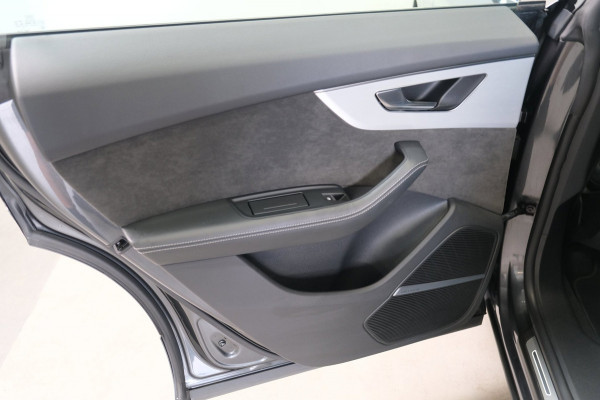 Audi Q8 55 TFSI e quattro Pro Line S 2X S-Line - Airco, Cruise, Navi, Luchtvering, Carplay, PDC, Trekhaak.