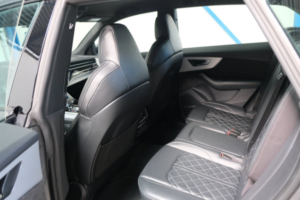 Audi Q8 55 TFSI e quattro Pro Line S 2X S-Line - Airco, Cruise, Navi, Luchtvering, Carplay, PDC, Trekhaak.