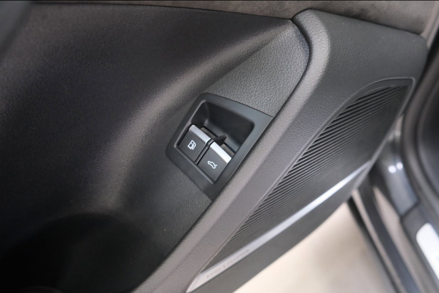 Audi Q8 55 TFSI e quattro Pro Line S 2X S-Line - Airco, Cruise, Navi, Luchtvering, Carplay, PDC, Trekhaak.