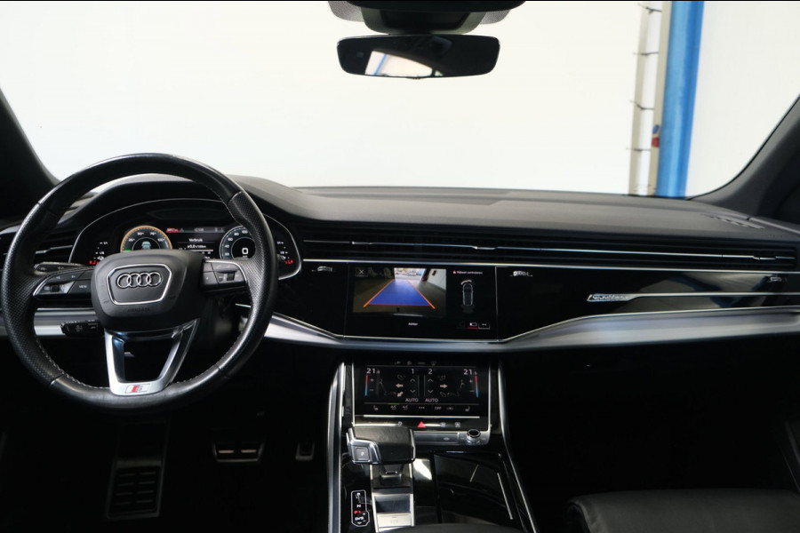 Audi Q8 55 TFSI e quattro Pro Line S 2X S-Line - Airco, Cruise, Navi, Luchtvering, Carplay, PDC, Trekhaak.