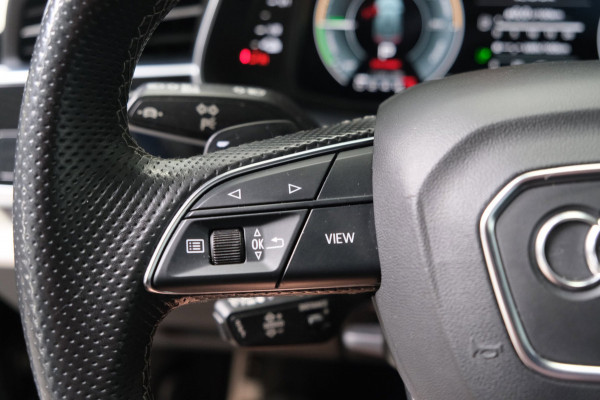 Audi Q8 55 TFSI e quattro Pro Line S 2X S-Line - Airco, Cruise, Navi, Luchtvering, Carplay, PDC, Trekhaak.