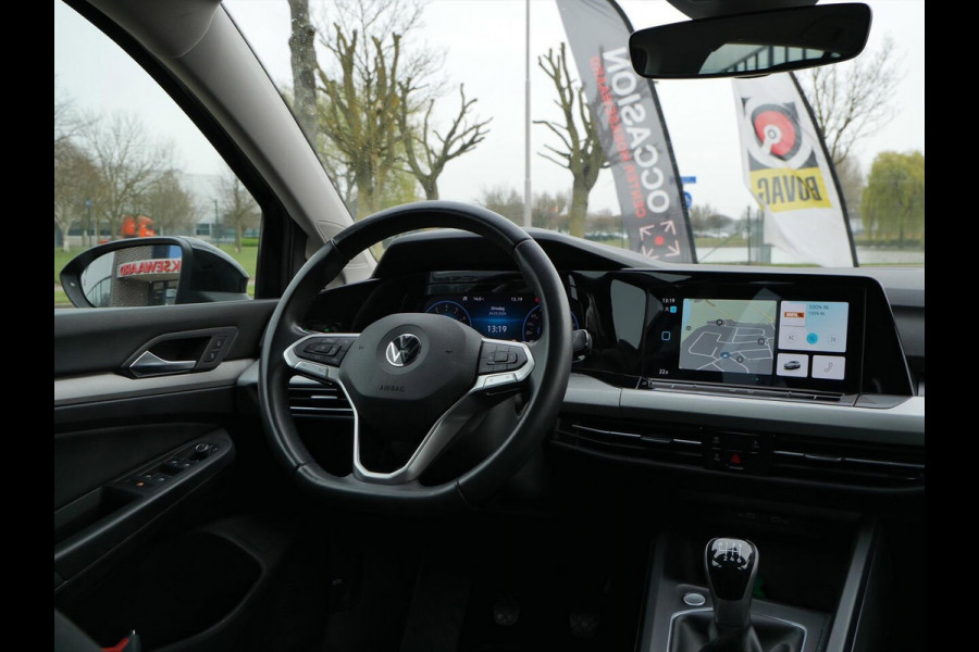 Volkswagen Golf Variant 1.0 TSI Life | Camera | Virtual | Carplay |