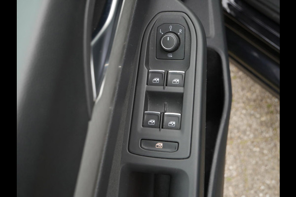 Volkswagen Golf Variant 1.0 TSI Life | Camera | Virtual | Carplay |