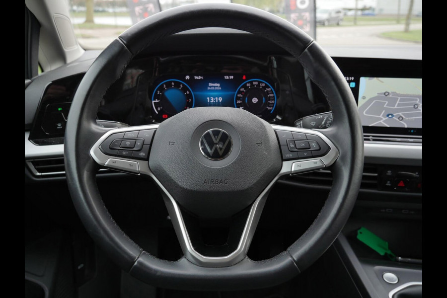 Volkswagen Golf Variant 1.0 TSI Life | Camera | Virtual | Carplay |