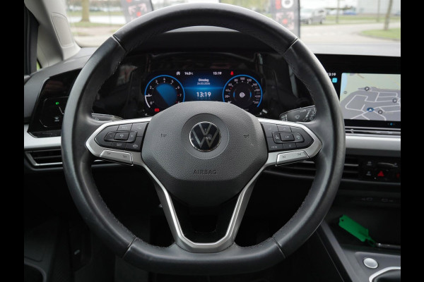 Volkswagen Golf Variant 1.0 TSI Life | Camera | Virtual | Carplay |