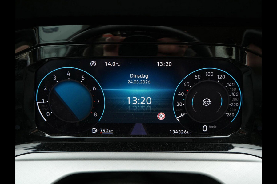 Volkswagen Golf Variant 1.0 TSI Life | Camera | Virtual | Carplay |