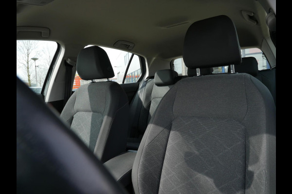 Volkswagen Golf 1.0 TSI Life | Camera | Carplay | Dolphin Grey |