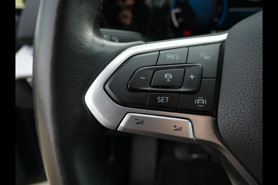 Volkswagen Golf 1.0 TSI Life | Camera | Carplay | Dolphin Grey |