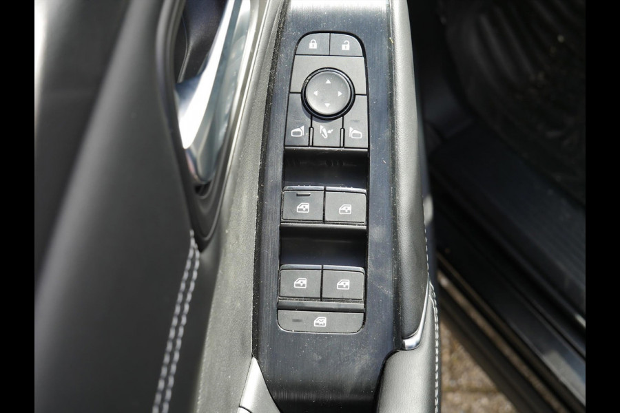 Nissan QASHQAI 1.3 MHEV Xtronic N-Connecta