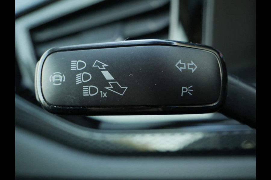 Volkswagen Polo 1.0 TSI Life Business | Stoelverw. | Carplay |