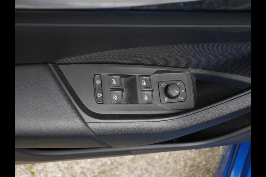 Škoda Octavia 1.0 TSI e-Tech MHEV 110pk DSG Business Edition | Stoelverwarming | Full LED