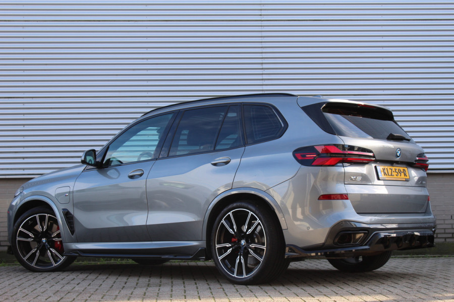 BMW X5 xDrive50e M-Sport Pro | Vierwielbesturing | Trekhaak | Spoilerpakket | H&K | Panoramadak | Luchtvering