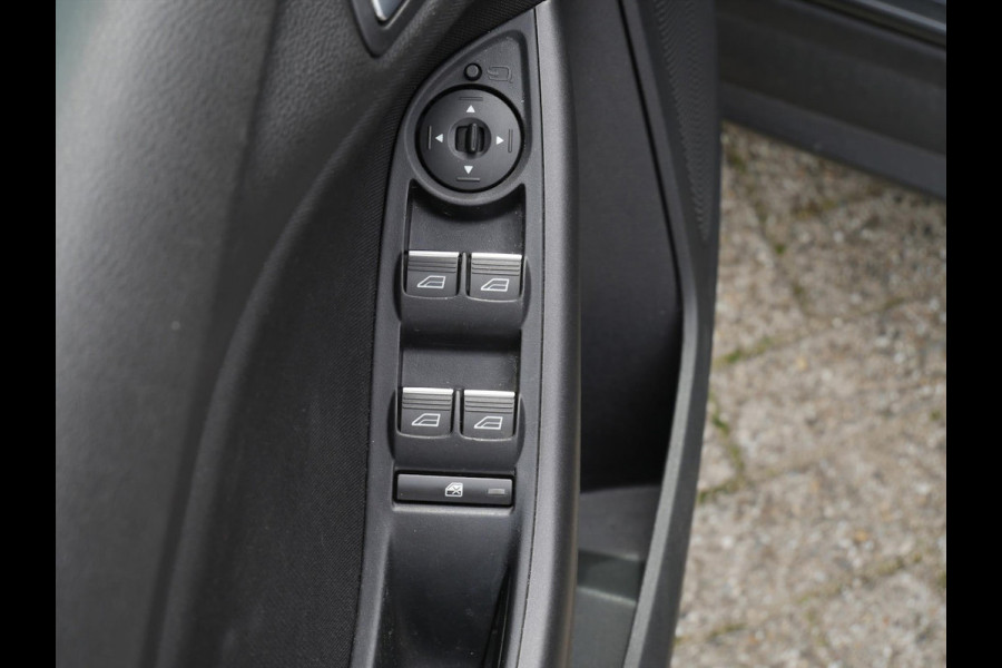 Ford FOCUS Wagon 1.0 Trend Edition Technology | Pdc | Navigatie |16"inch lichtmetaal |