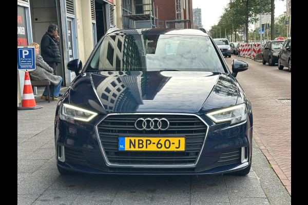 Audi A3 Sportback 35 TFSI CoD Design Automaat Navi Carplay