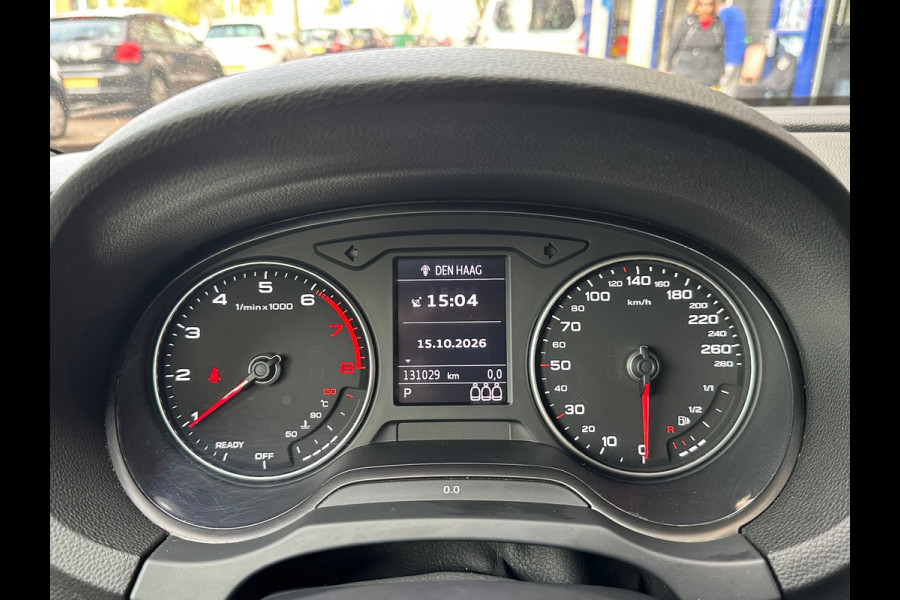 Audi A3 Sportback 35 TFSI CoD Design Automaat Navi Carplay