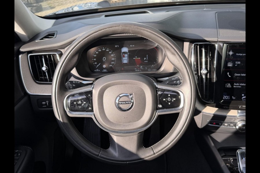 Volvo XC60 2.0 Recharge T6 AWD Inscription 19"/Panoramadak/Trekhaak/Leder + memory/Adaptieve cruise/Stoel + stuurverwarming/360 camera/Keyless/Dodehoek/Apple Carplay & Android Auto