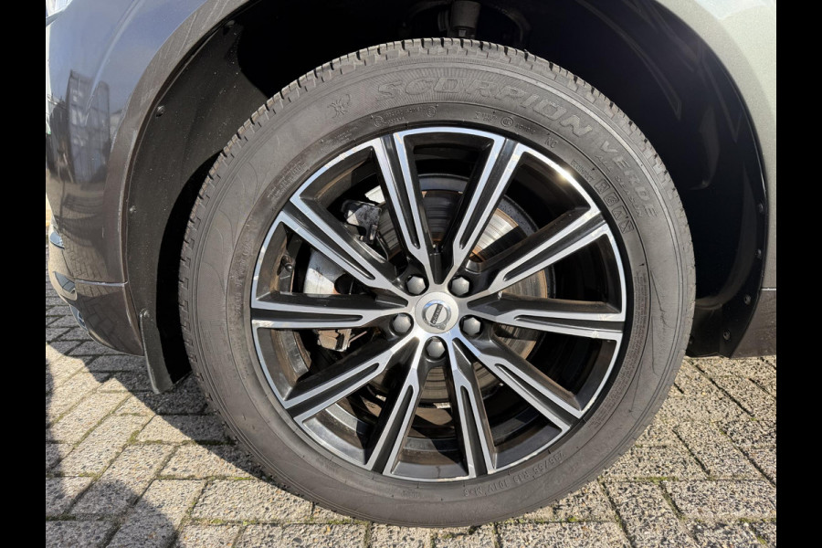 Volvo XC60 2.0 Recharge T6 AWD Inscription 19"/Panoramadak/Trekhaak/Leder + memory/Adaptieve cruise/Stoel + stuurverwarming/360 camera/Keyless/Dodehoek/Apple Carplay & Android Auto