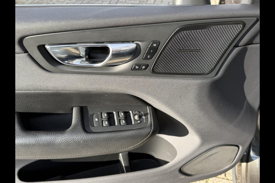 Volvo XC60 2.0 Recharge T6 AWD Inscription 19"/Panoramadak/Trekhaak/Leder + memory/Adaptieve cruise/Stoel + stuurverwarming/360 camera/Keyless/Dodehoek/Apple Carplay & Android Auto