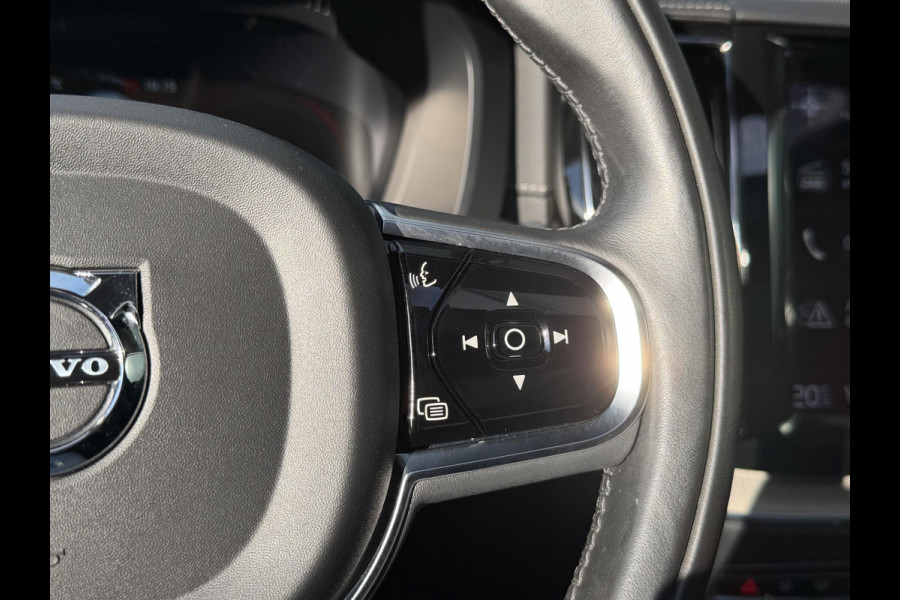 Volvo XC60 2.0 Recharge T6 AWD Inscription 19"/Panoramadak/Trekhaak/Leder + memory/Adaptieve cruise/Stoel + stuurverwarming/360 camera/Keyless/Dodehoek/Apple Carplay & Android Auto