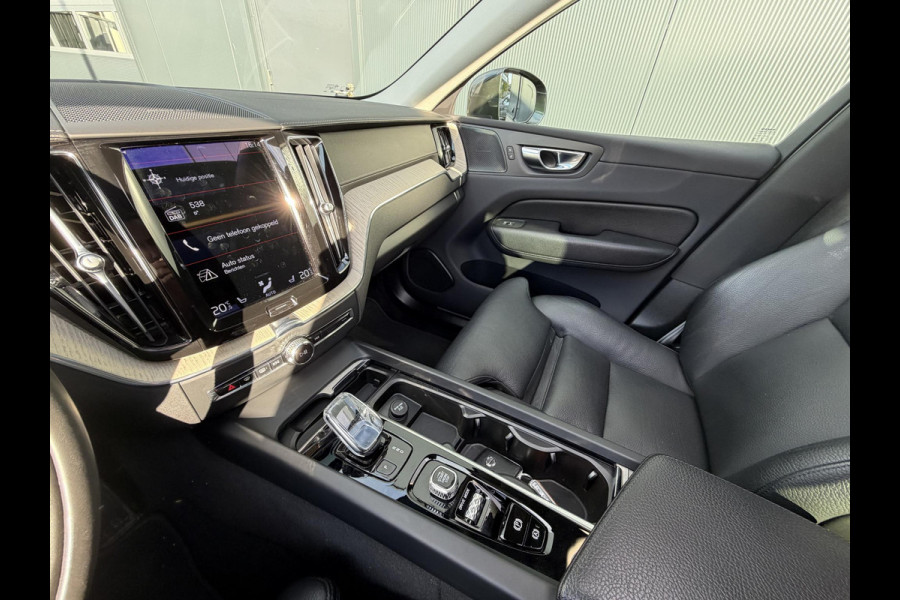 Volvo XC60 2.0 Recharge T6 AWD Inscription 19"/Panoramadak/Trekhaak/Leder + memory/Adaptieve cruise/Stoel + stuurverwarming/360 camera/Keyless/Dodehoek/Apple Carplay & Android Auto
