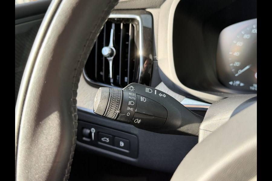 Volvo XC60 2.0 Recharge T6 AWD Inscription 19"/Panoramadak/Trekhaak/Leder + memory/Adaptieve cruise/Stoel + stuurverwarming/360 camera/Keyless/Dodehoek/Apple Carplay & Android Auto