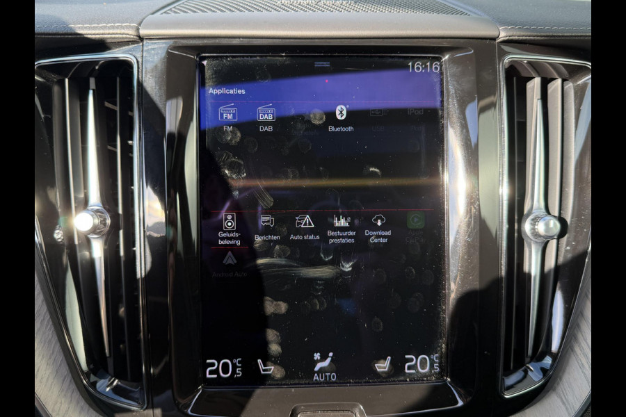Volvo XC60 2.0 Recharge T6 AWD Inscription 19"/Panoramadak/Trekhaak/Leder + memory/Adaptieve cruise/Stoel + stuurverwarming/360 camera/Keyless/Dodehoek/Apple Carplay & Android Auto