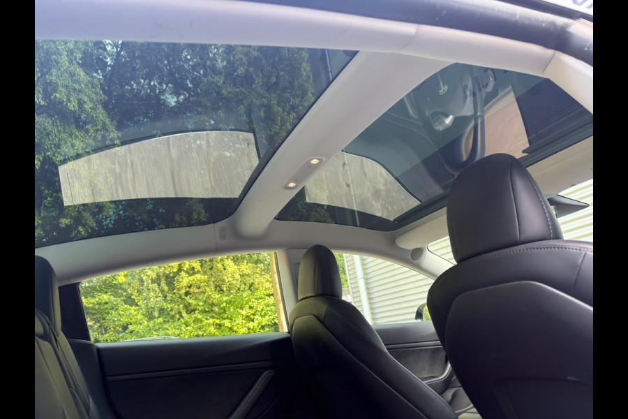 Tesla Model 3 Dual Long Range AWD 75 kWh 84,3 SOH l Pano l Leder l Camera l