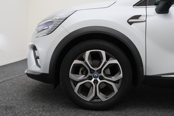 Renault Captur 1.6 E-Tech Plug-in Hybrid 160 Intens Virtual Cockpit, Cruise, Camera, Apple Carplay, Rijstrooksensor, Trekhaak, DAB, 18''